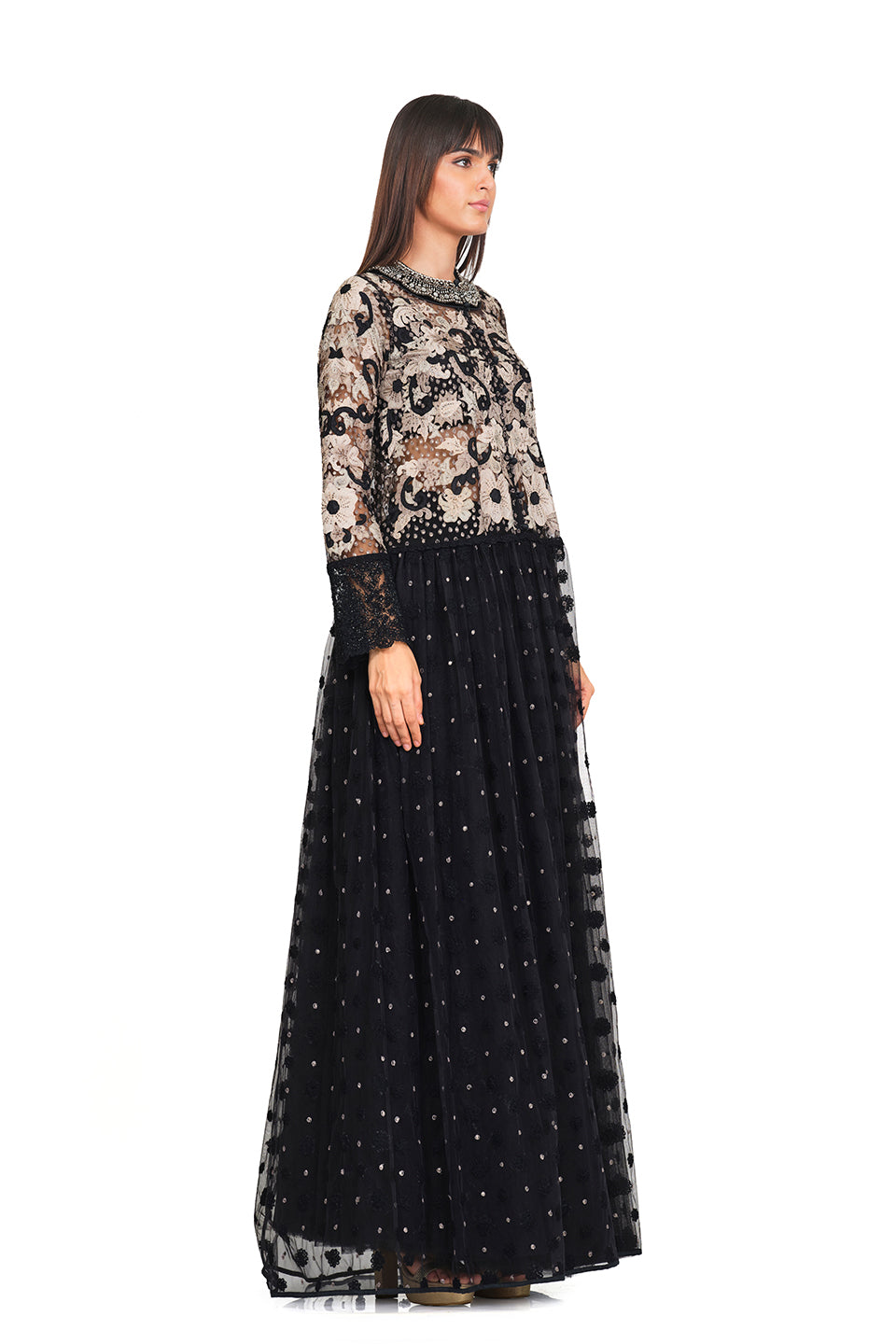 Long tunic with embroidered neckline