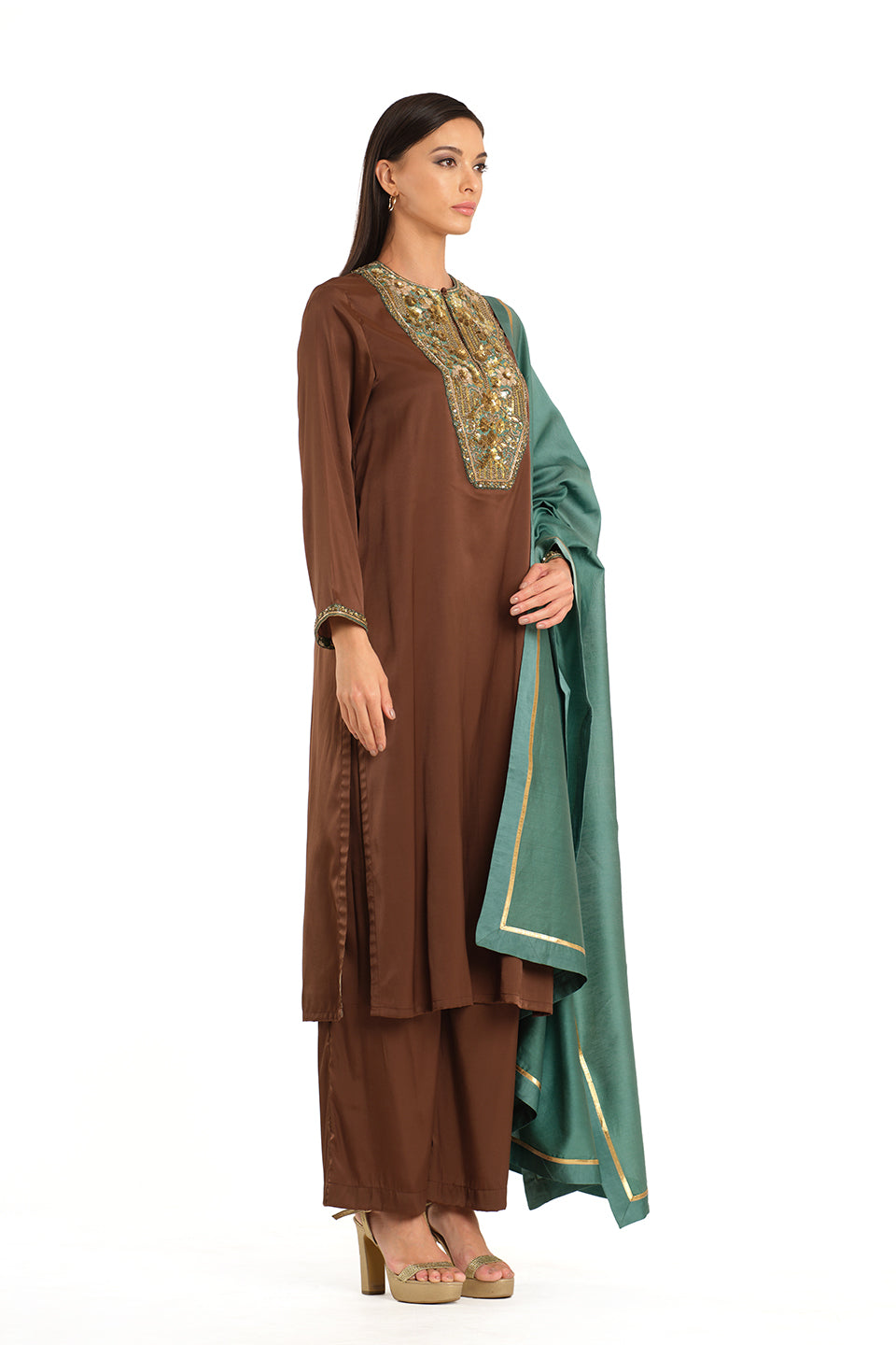 Embroidered tunic set