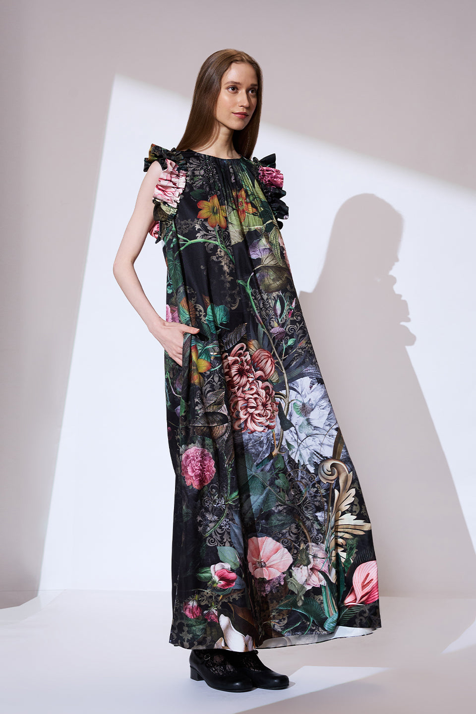 Black long printed dress