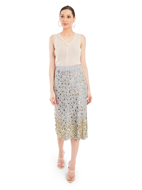 Hand Embroidered crepe silk skirt with an Ombre effect going from grey to gold. As we don’t want you to outshine ever- can you tell?